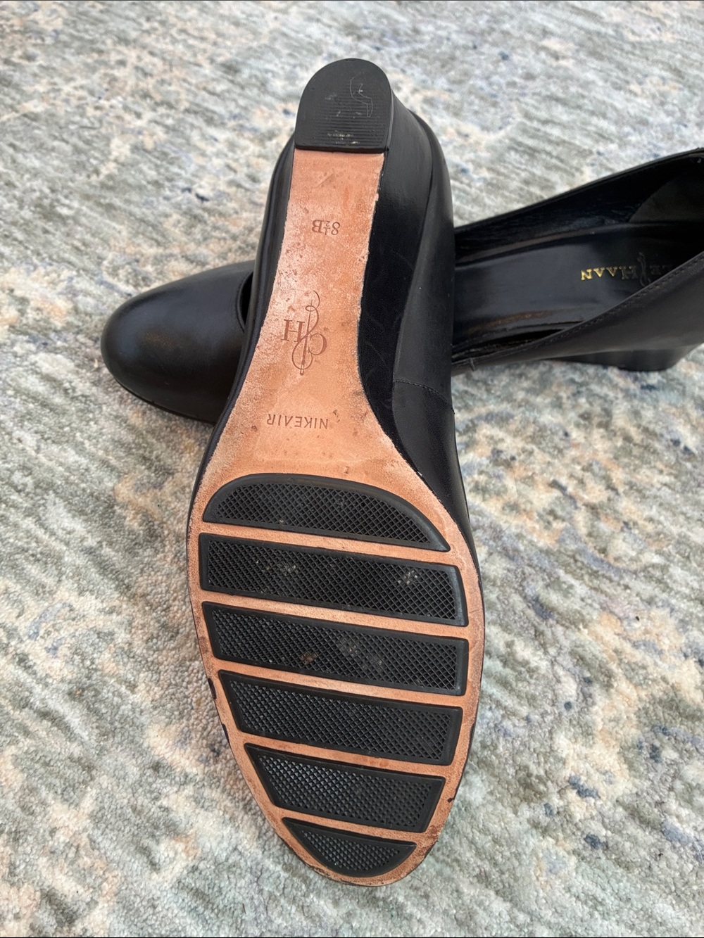 Cole Haan Black Leather Classic Wedge Pumps 8.5 - Picture 3 of 16